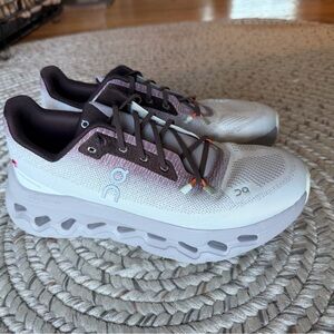ON Running Cloudtilt Women's Trainers Quartz Pearl Size 7.5